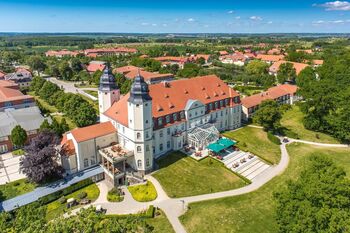 SCHLOSS-Fleesensee-luftaufnahme