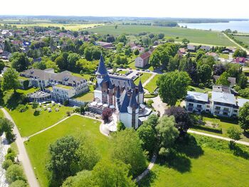 Luftaufnahme-Seeschloss-klink