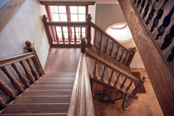 Treppenhaus Schloss Schmarsow Pocha Burwitz-1024x683