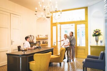 Hotel-Schloss Kaarz Foyer