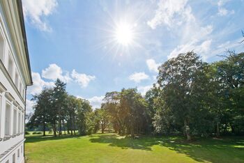 Parkblick SchlossRetzow Kopie 2