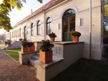 KavaliershausSchlossBluecherHotelamFinckenerSee