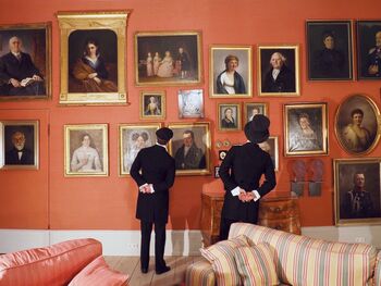 Schloss Hohen Luckow roter Salon galerie