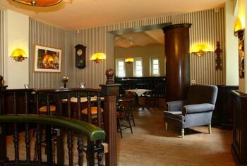 Schloss basthorst herrenhaus kellerbar-1024x689