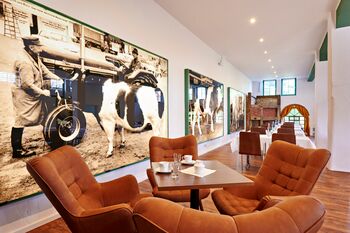 Bullenstall-Lounge-1024x681