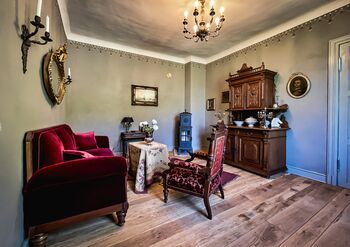 5CD39623-A7BE-4163-8974-008714C64E2D