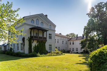 Herrenhaus Roggow Seite