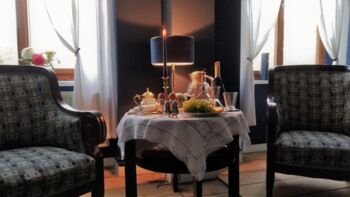 Tisch Schloss Semlow-1024x576