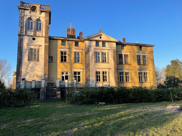 Herrenhaus-gueltz-mittsommerremise