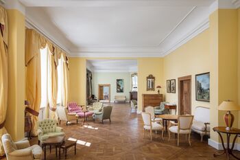 Gelber-salon-kotelow