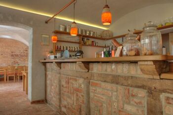 Gutshaus-Parin-tresen-1024x683