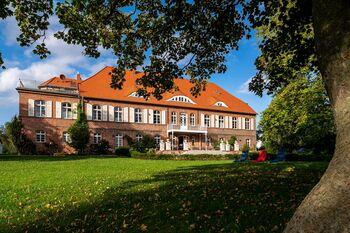 Schloss-puetnitz-ostsee