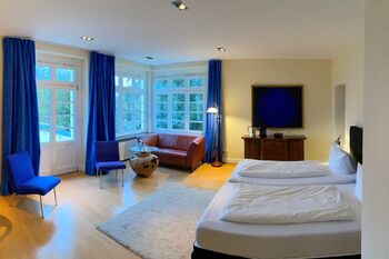 Zimmer-mit-Balkon-Gut-Gremmelin