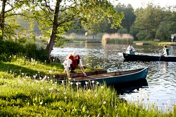 Flusslandschaft-peene-gutshaus-stolpe