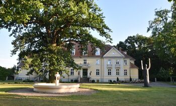 Front Gut Saunstorf