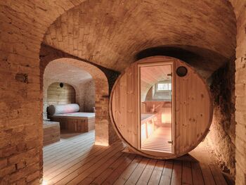 Sauna-kranichhotel museum