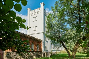 Schloss-Broellin theater-kunst-vorpommern
