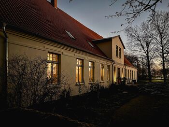 7F500117-3D84-4023-8198-03502D5A6E64