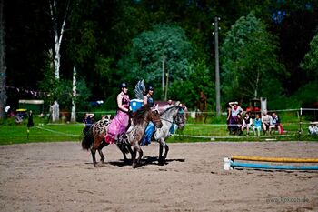 9A7B4F0C-3DA1-47C1-8526-050BD68D1436